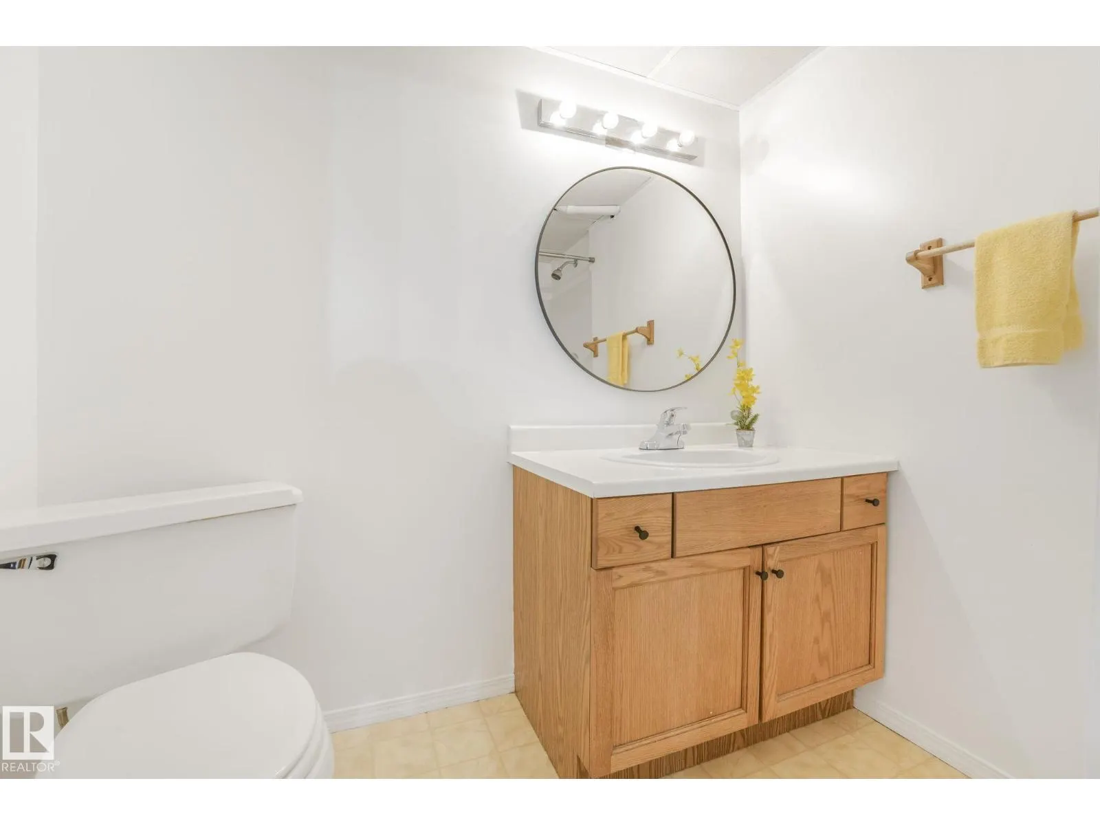 4611 10 AV NW