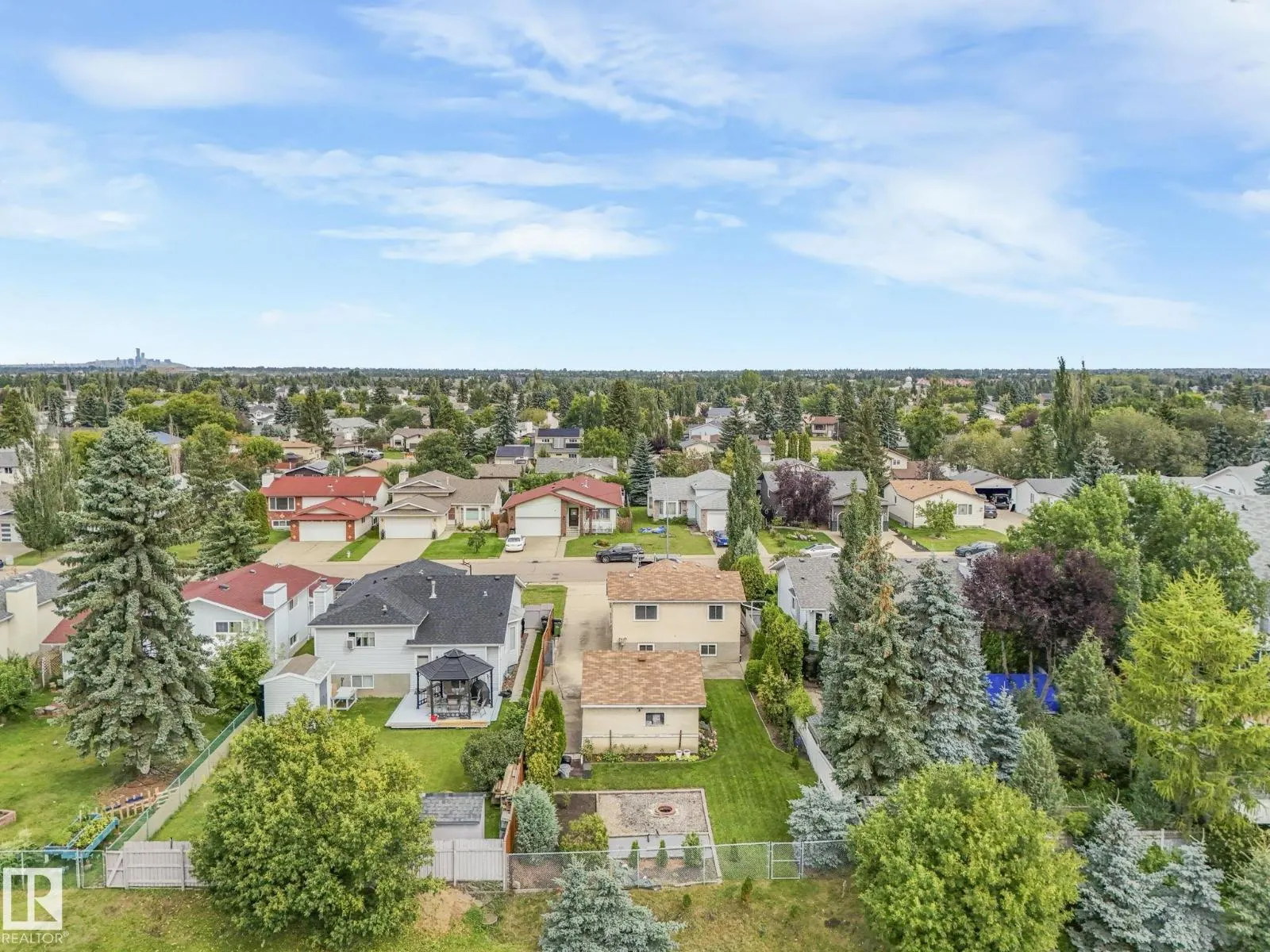 4611 10 AV NW