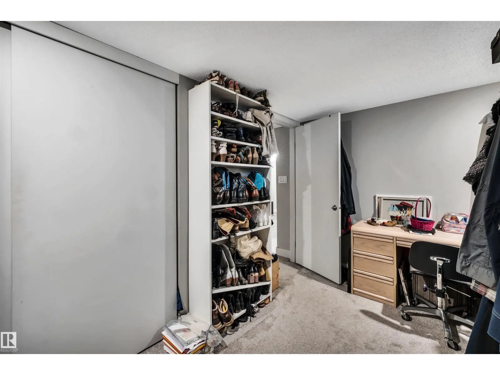 9628 63 AV NW