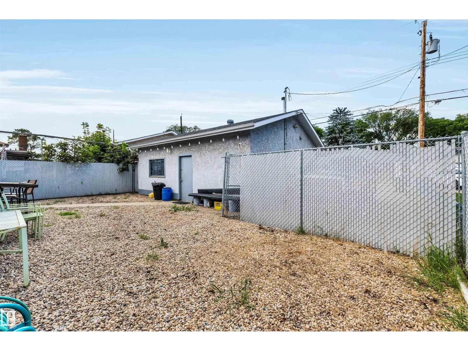 9628 63 AV NW