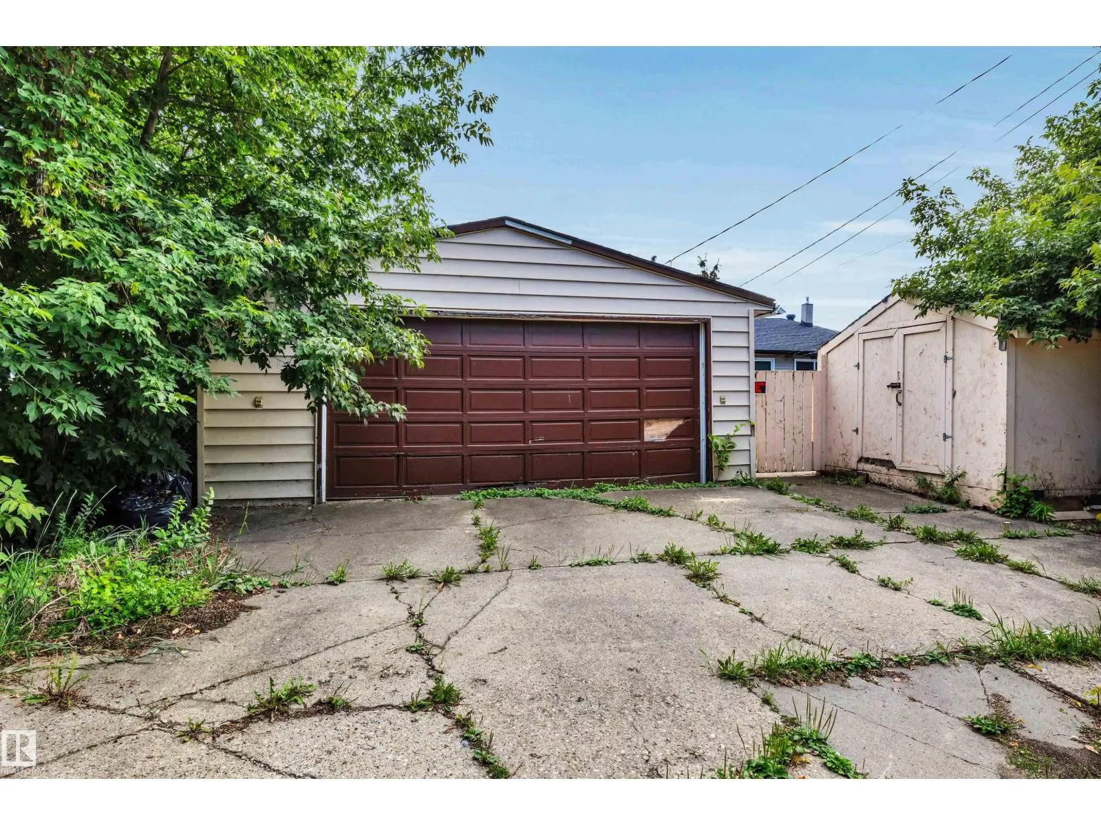 9516 63 AV NW