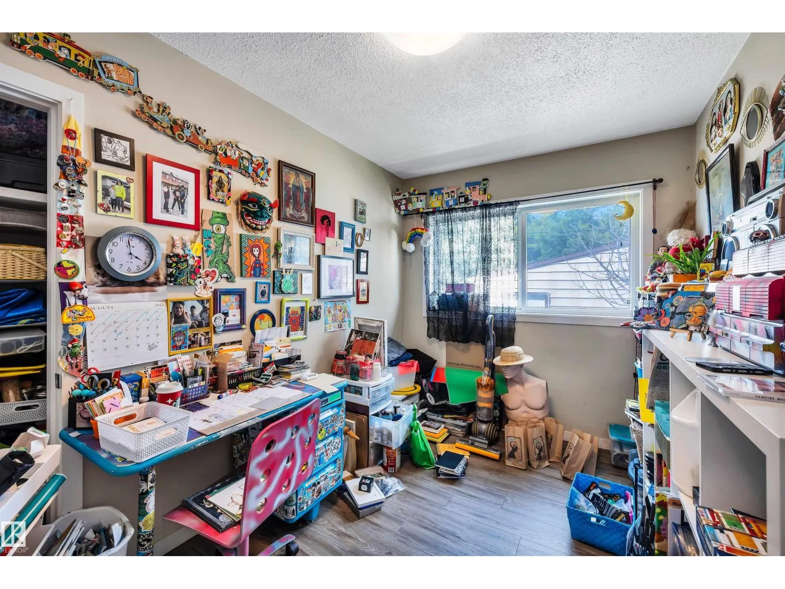 9516 63 AV NW