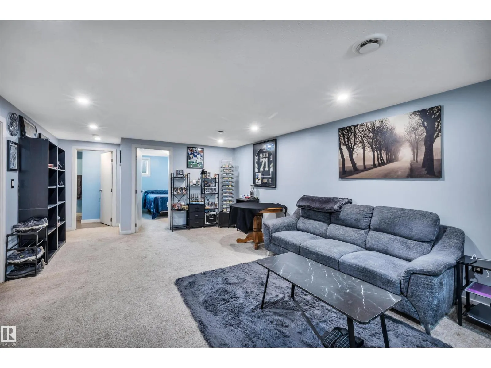 9516 63 AV NW