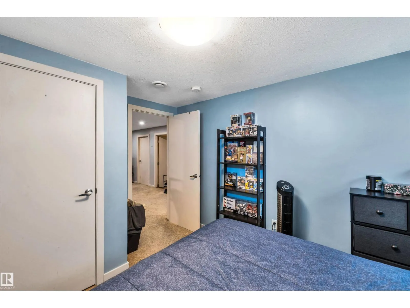 9516 63 AV NW