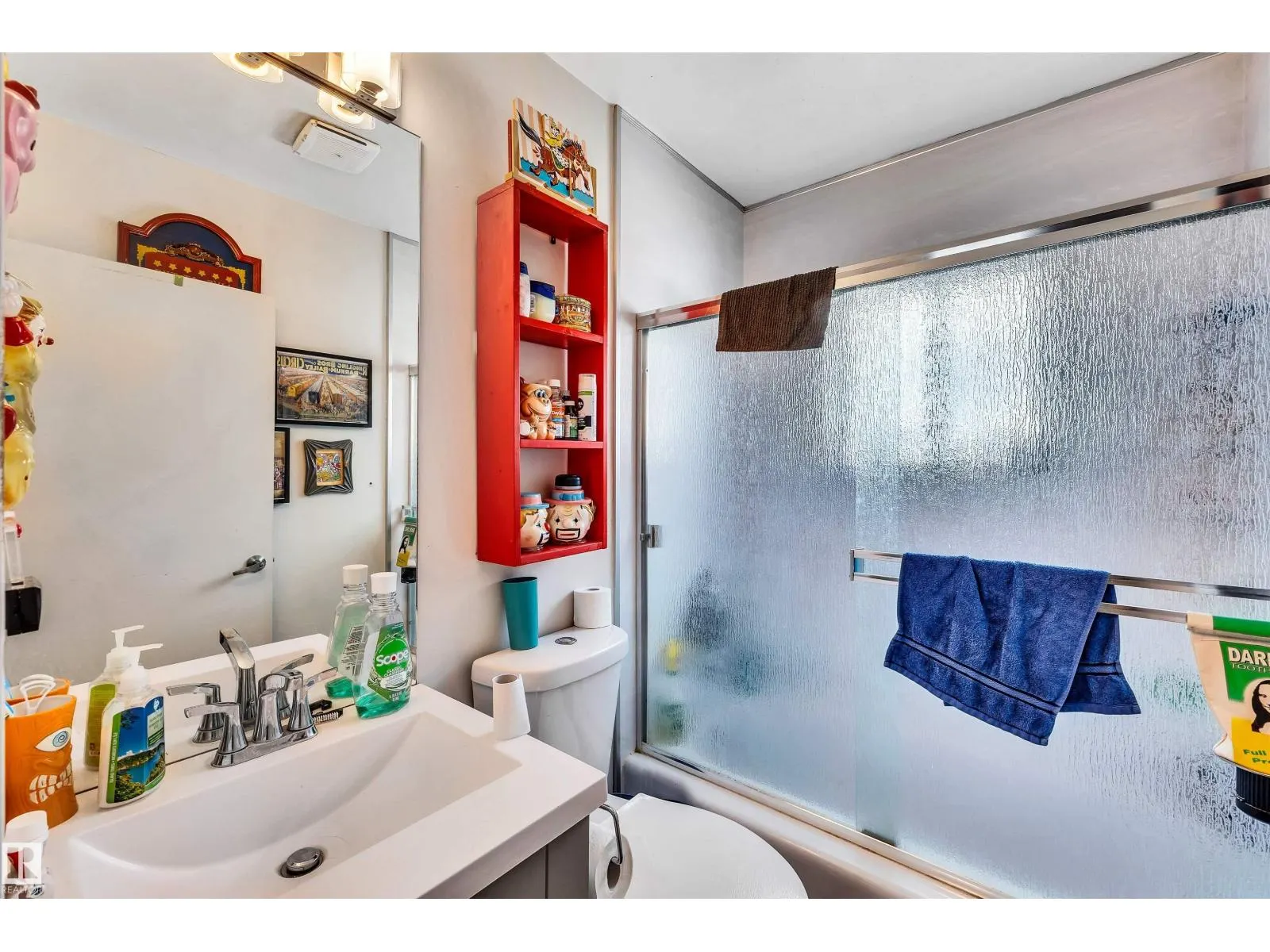9516 63 AV NW