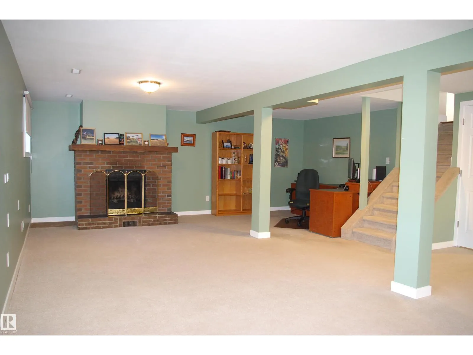 168 WARWICK RD NW