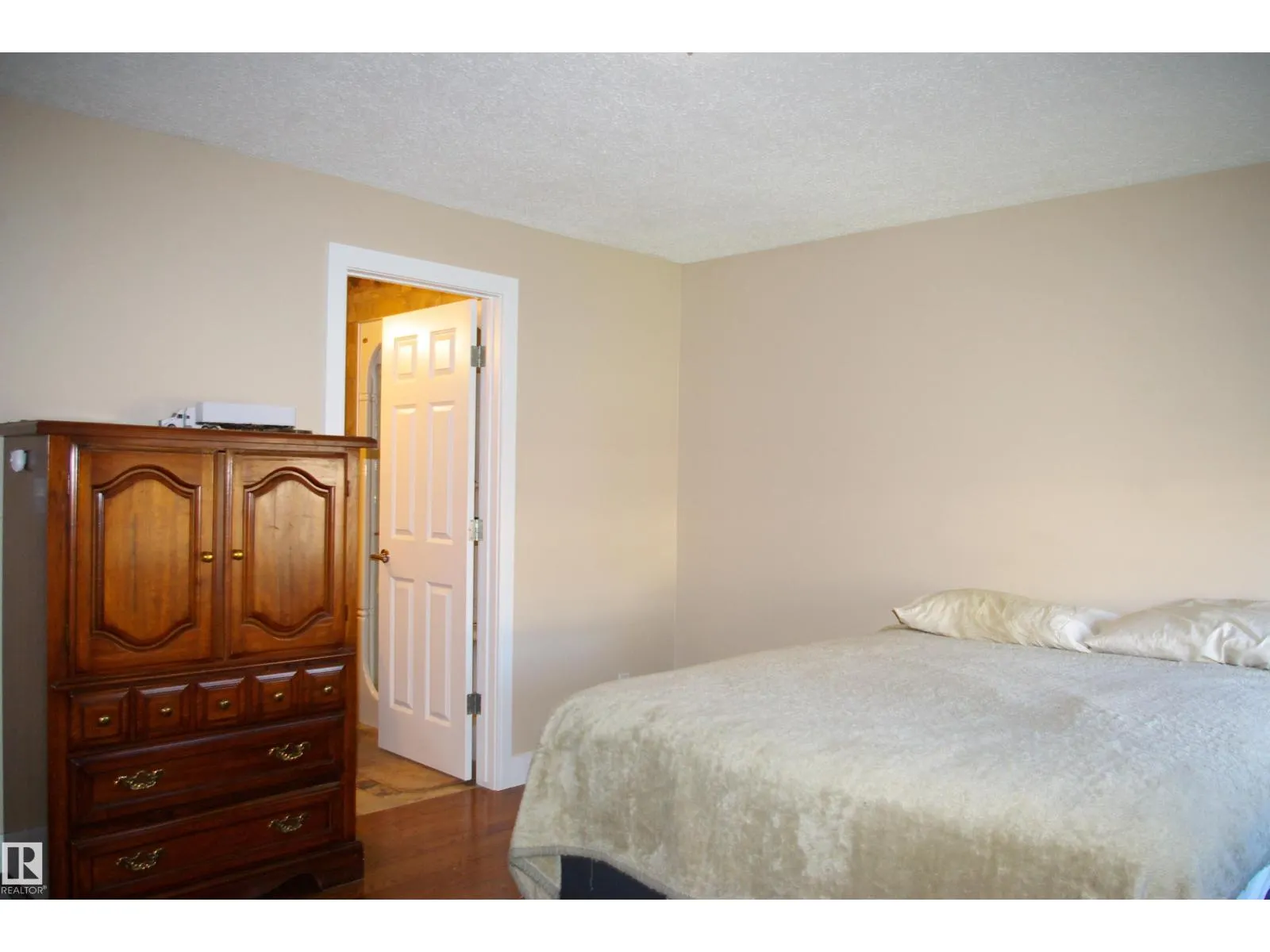 168 WARWICK RD NW