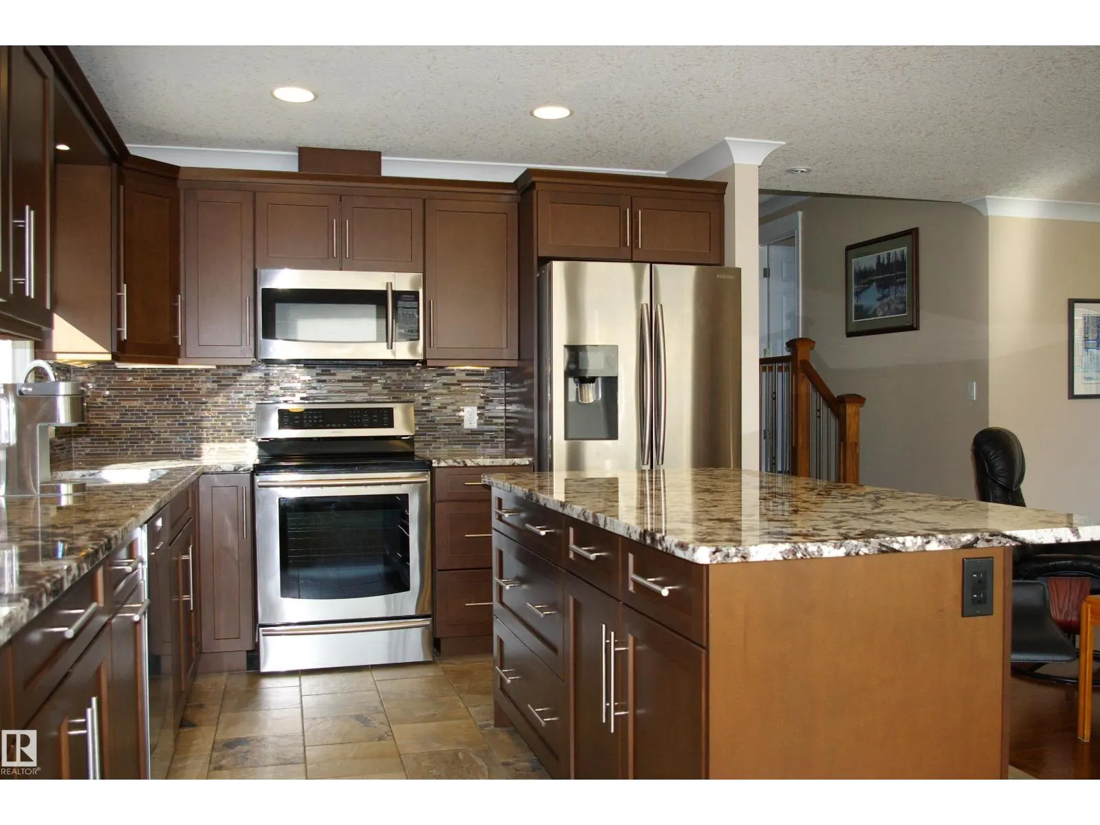 168 WARWICK RD NW