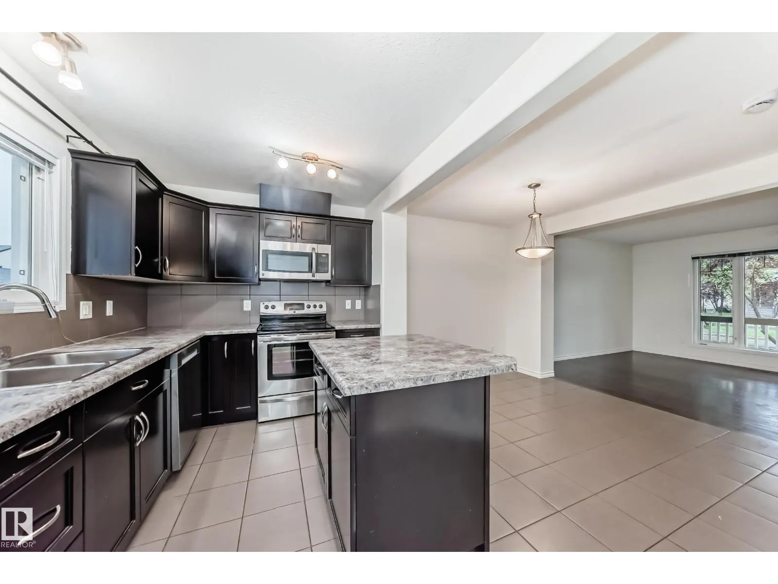351 SECORD BV NW