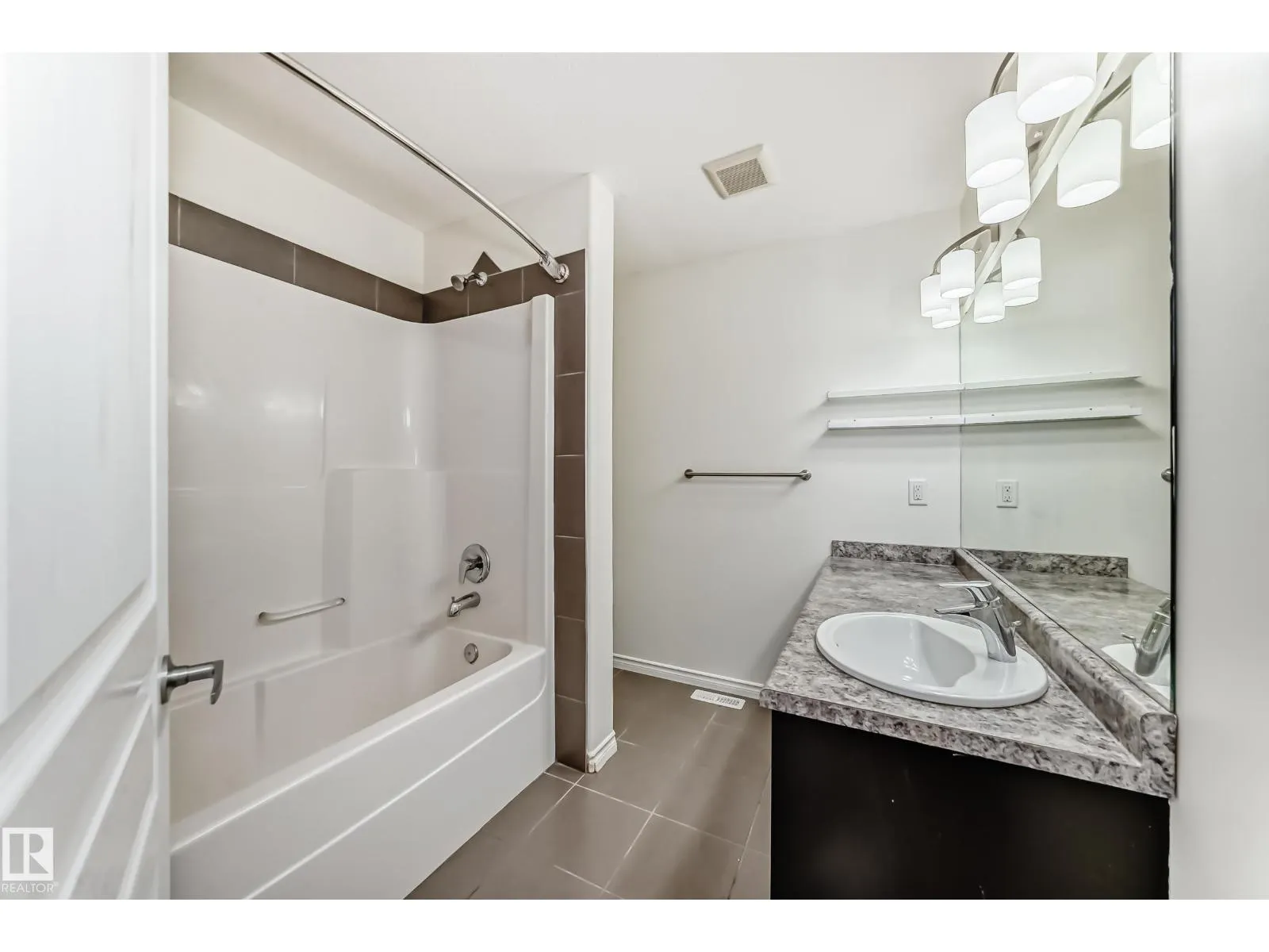 351 SECORD BV NW
