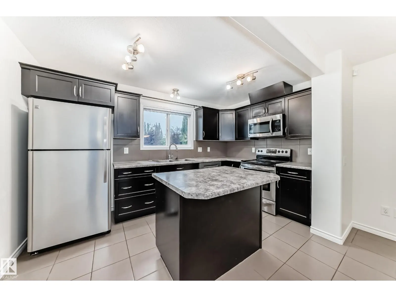 351 SECORD BV NW