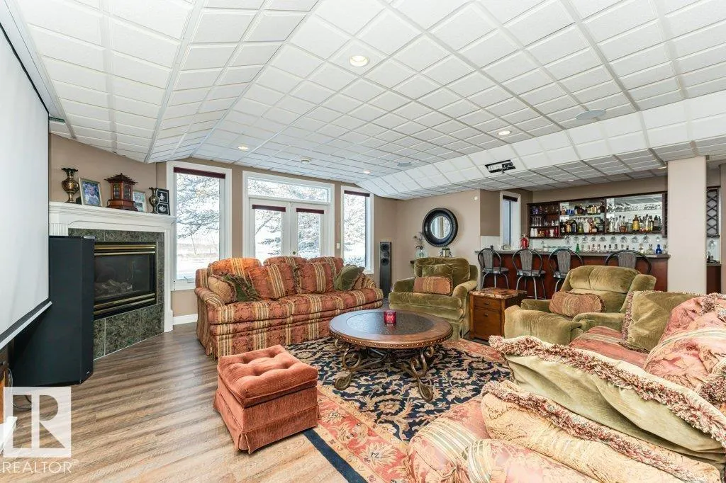 9610 167 ST SW