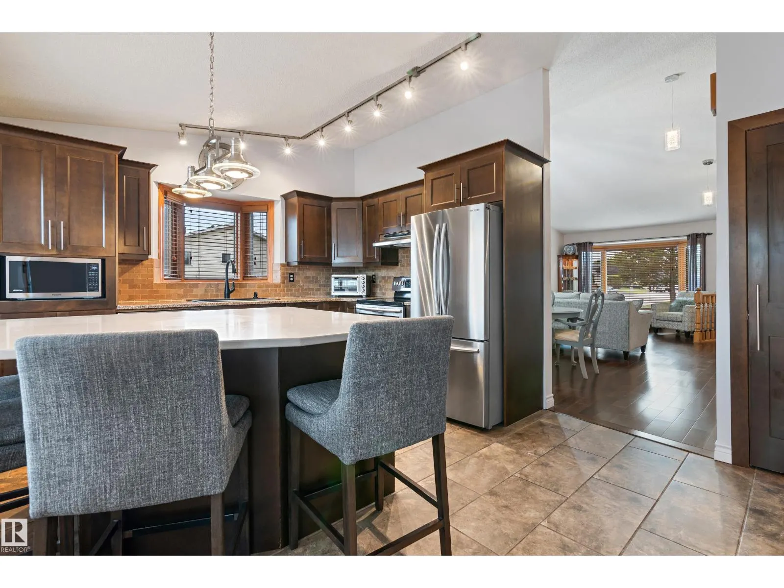 15703 78 ST NW