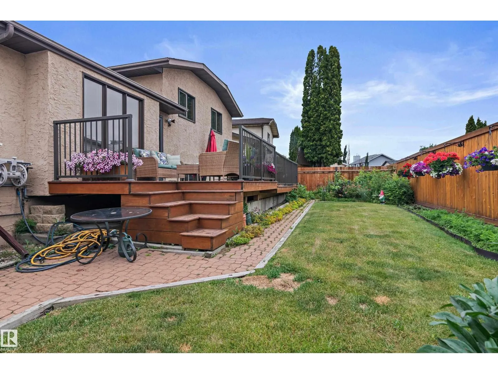 15703 78 ST NW