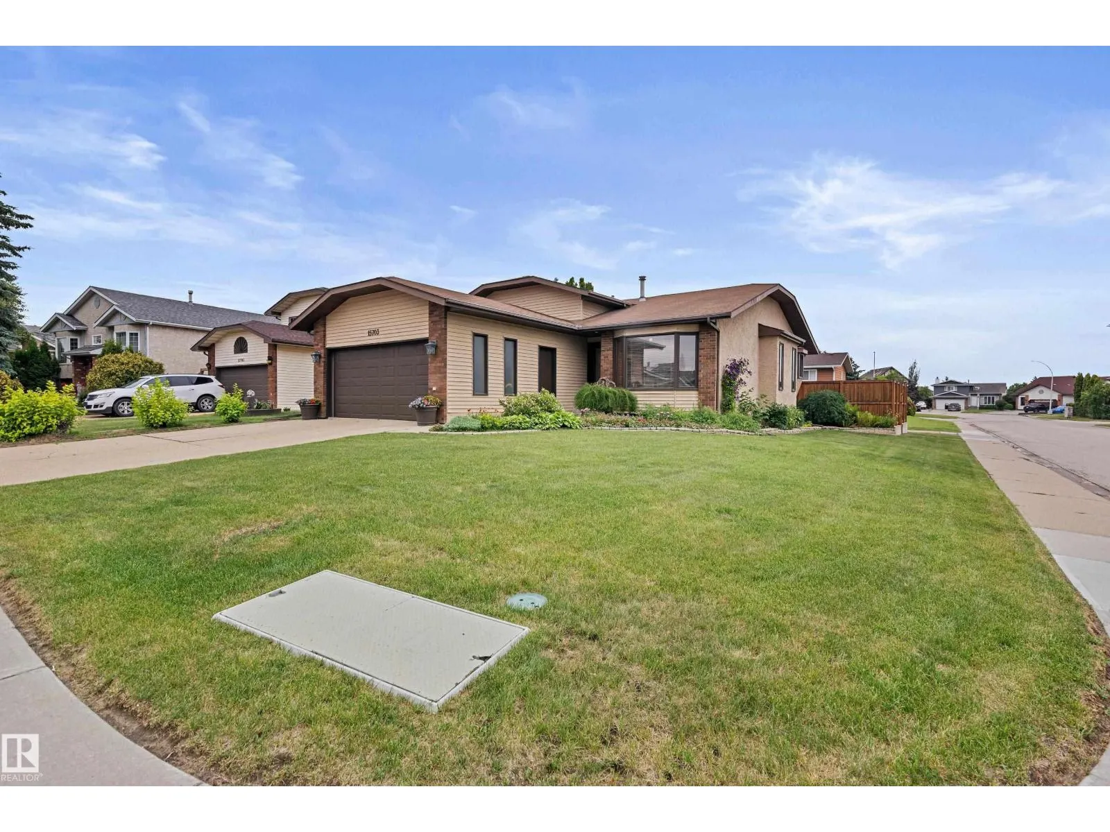 15703 78 ST NW