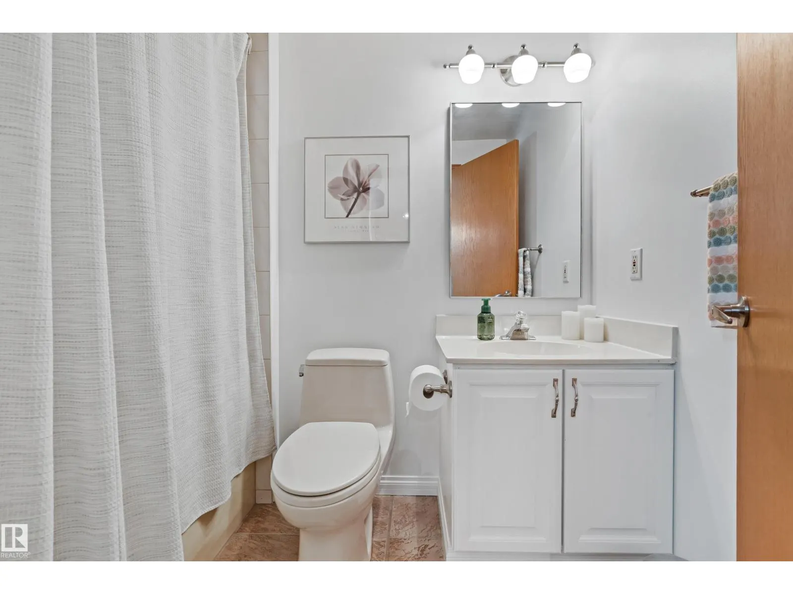 15703 78 ST NW