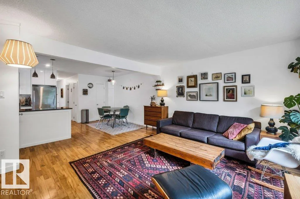 8564 & 8566 88 ST NW