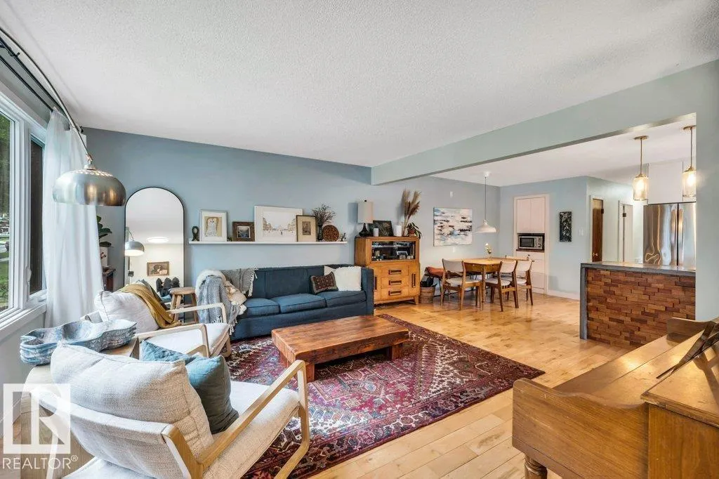 8564 & 8566 88 ST NW