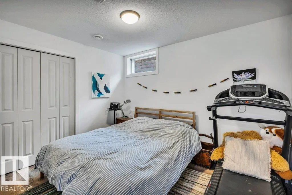 8564 & 8566 88 ST NW