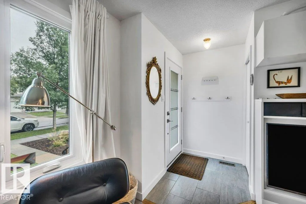 8564 & 8566 88 ST NW