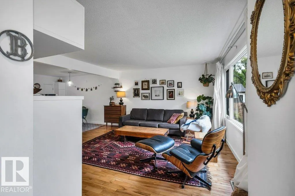 8564 & 8566 88 ST NW
