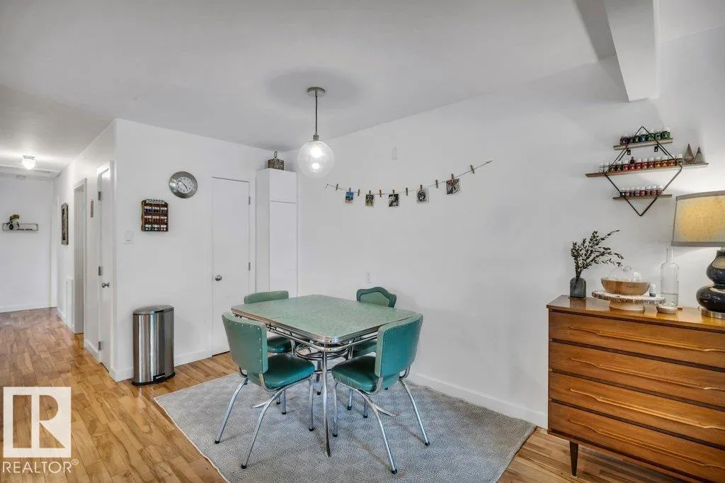 8564 & 8566 88 ST NW