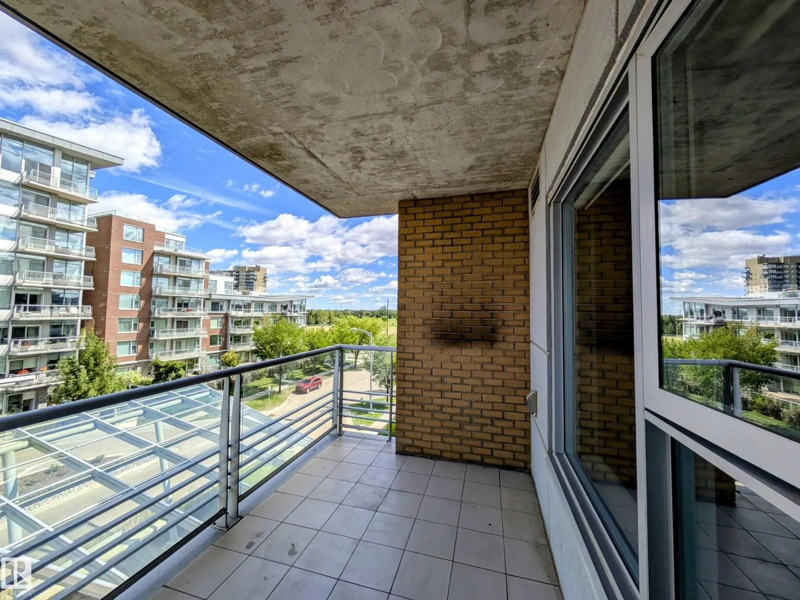 #416 2510 109 ST NW