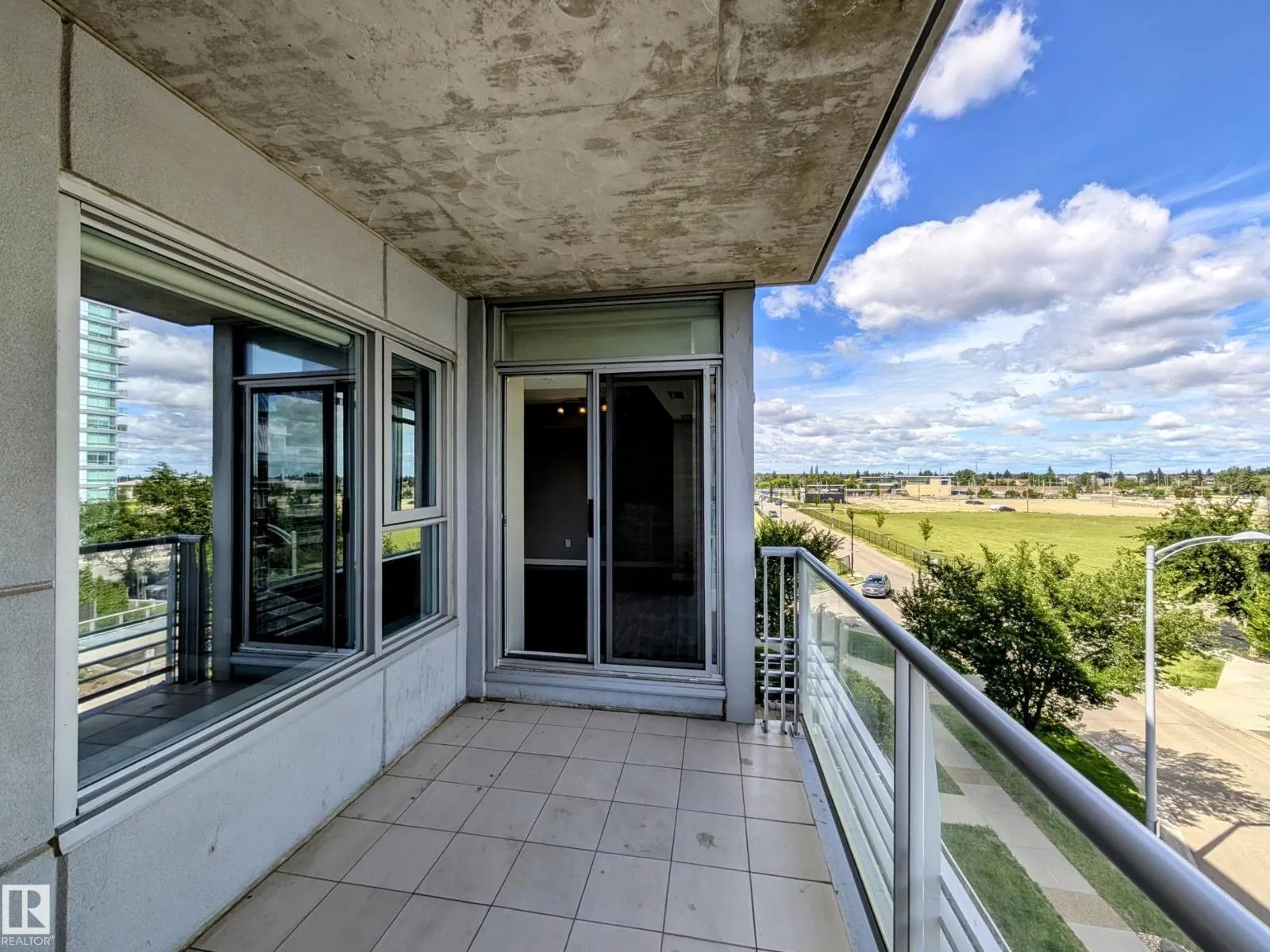 #416 2510 109 ST NW