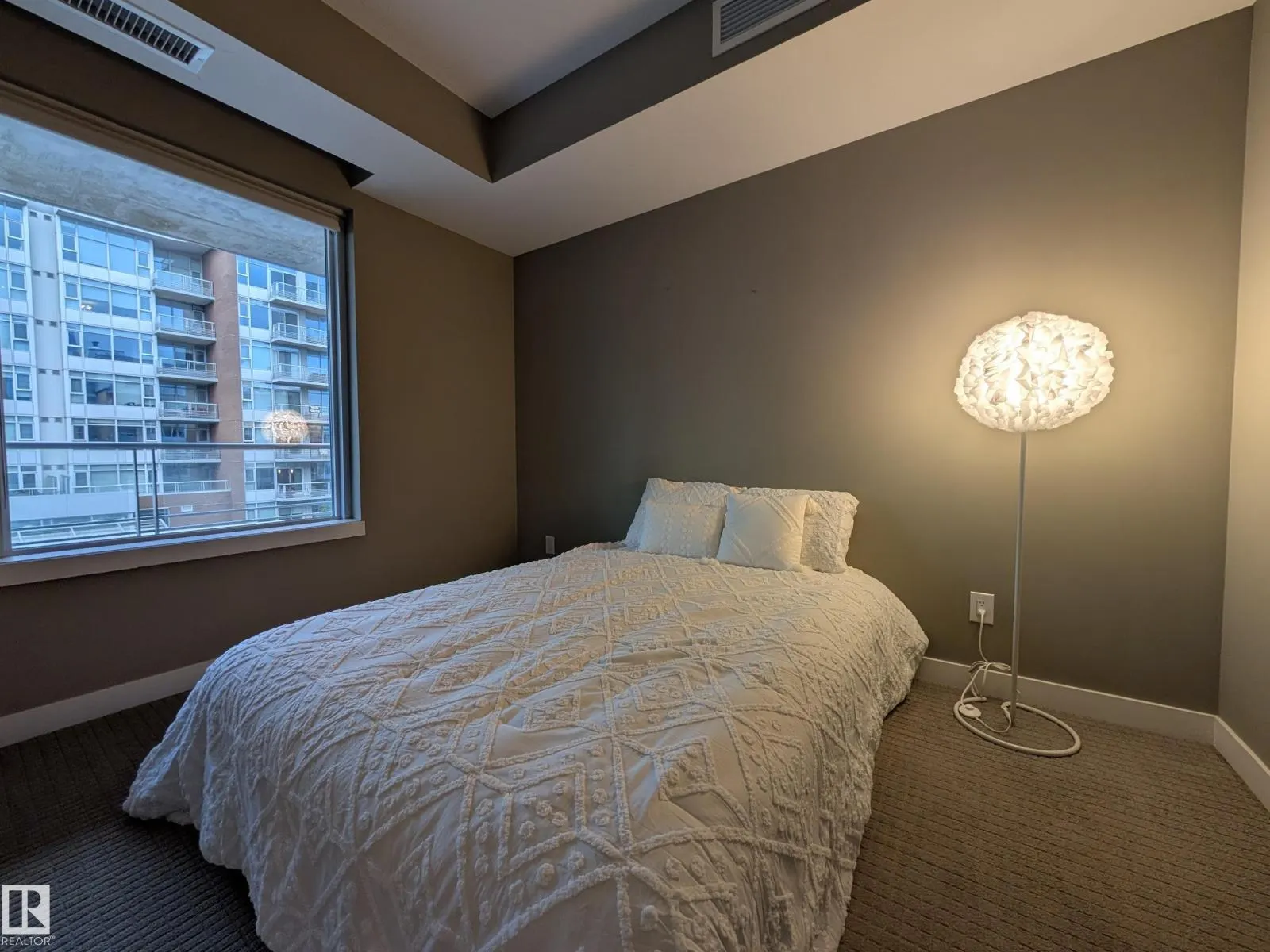 #416 2510 109 ST NW