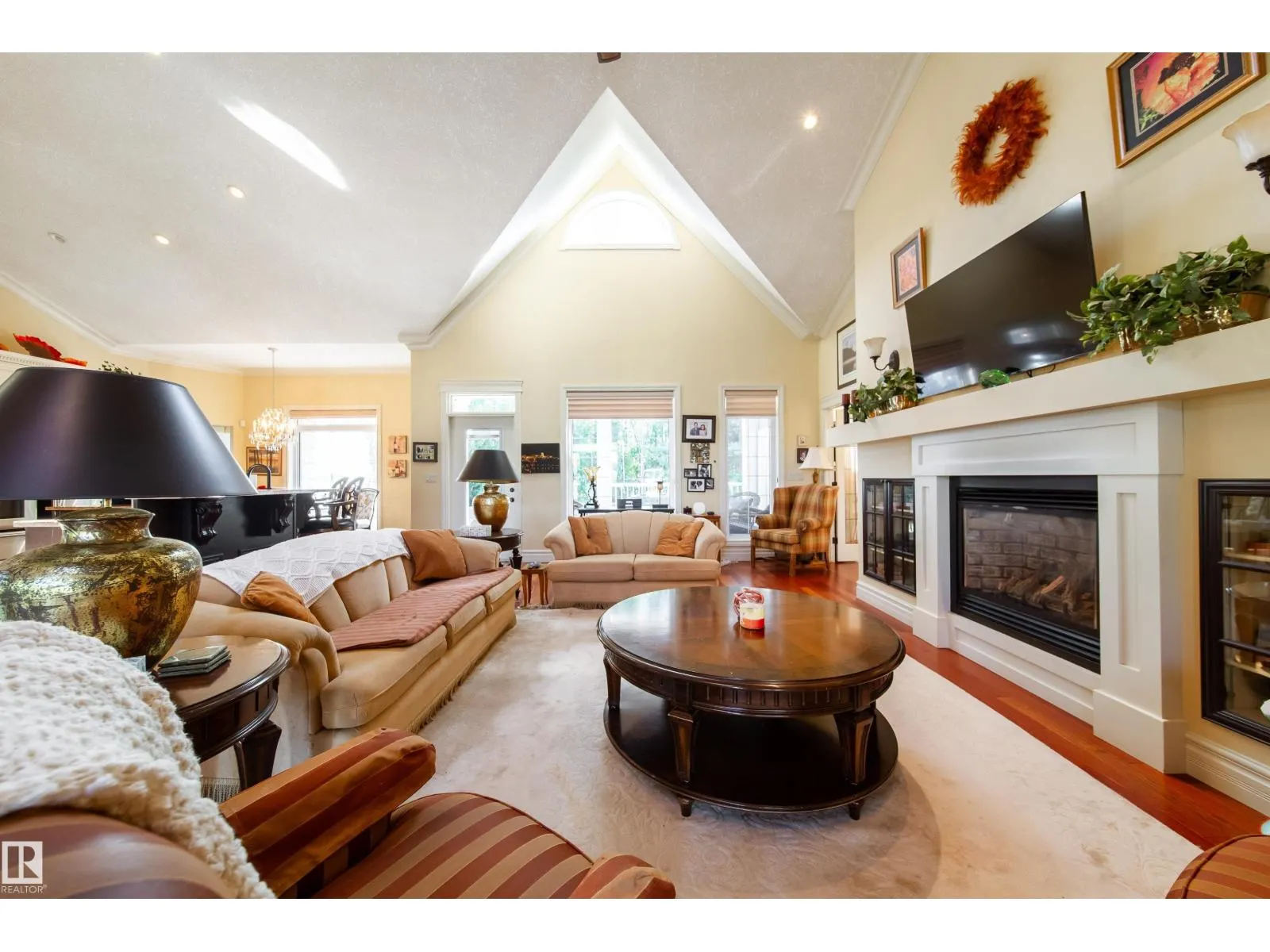 2A Silver Beach RD