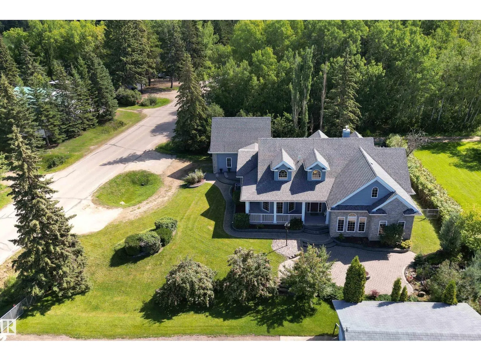 2A Silver Beach RD