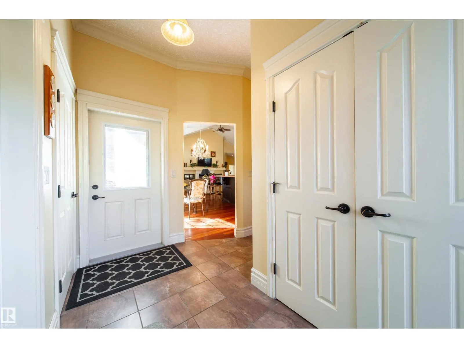 2A Silver Beach RD
