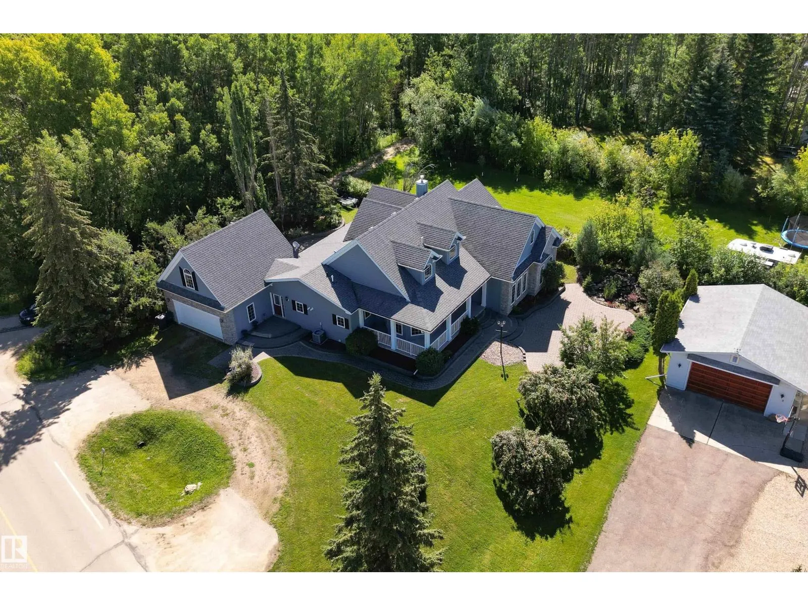 2A Silver Beach RD