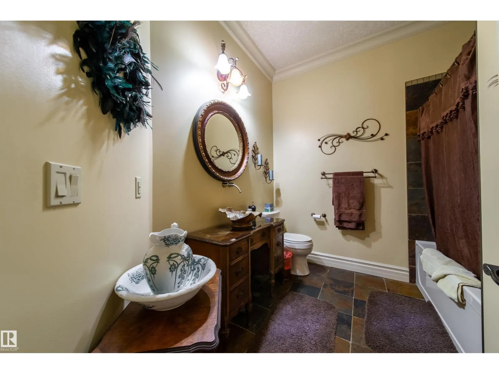 2A Silver Beach RD