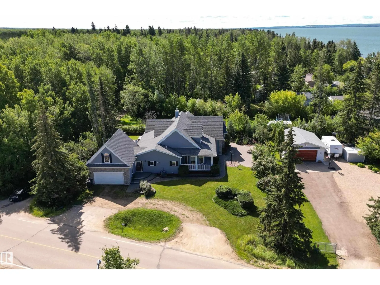 2A Silver Beach RD
