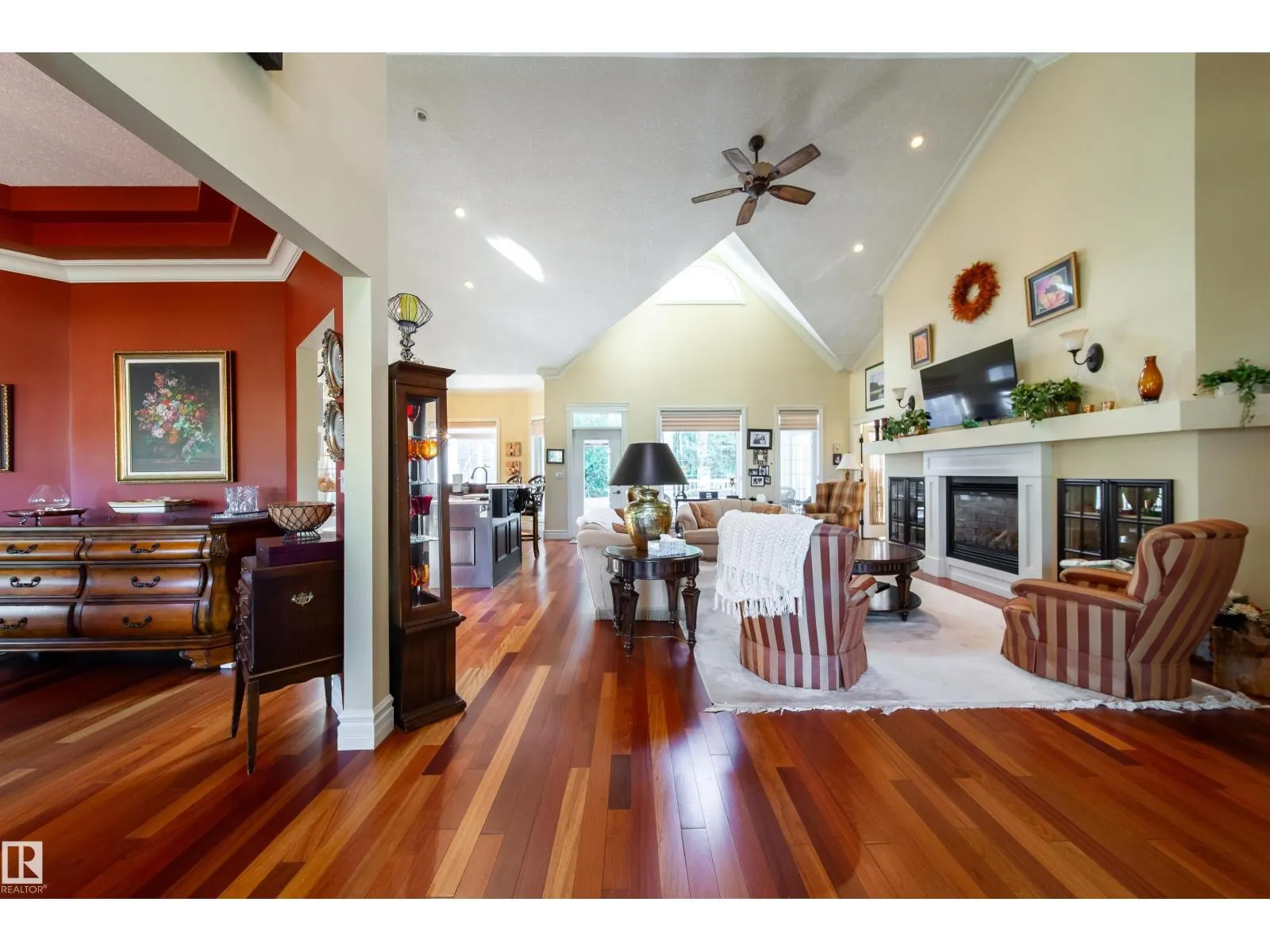 2A Silver Beach RD