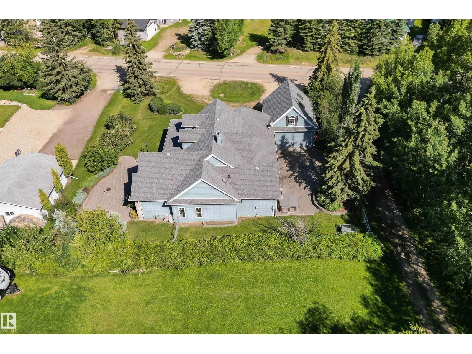 2A Silver Beach RD