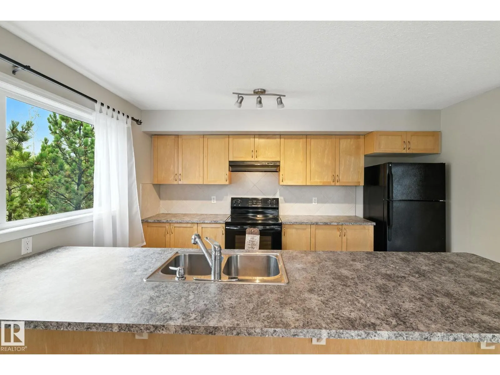 #94 11 CLOVER BAR LN