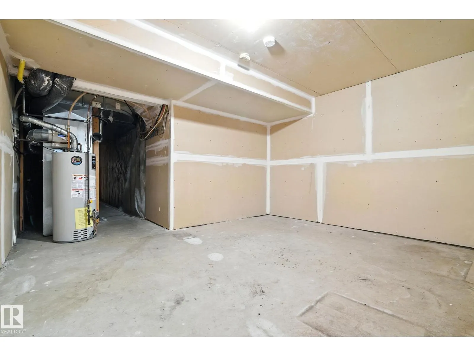 #94 11 CLOVER BAR LN