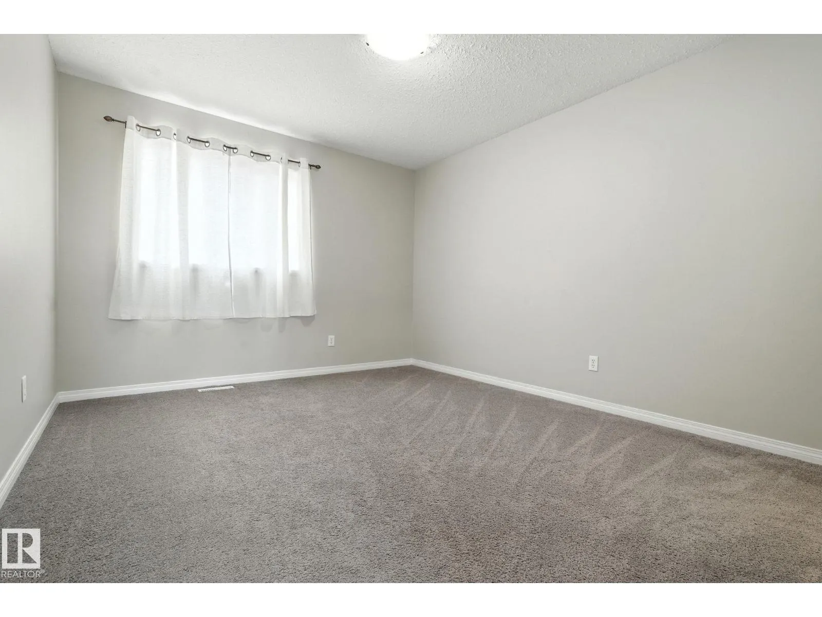 #94 11 CLOVER BAR LN