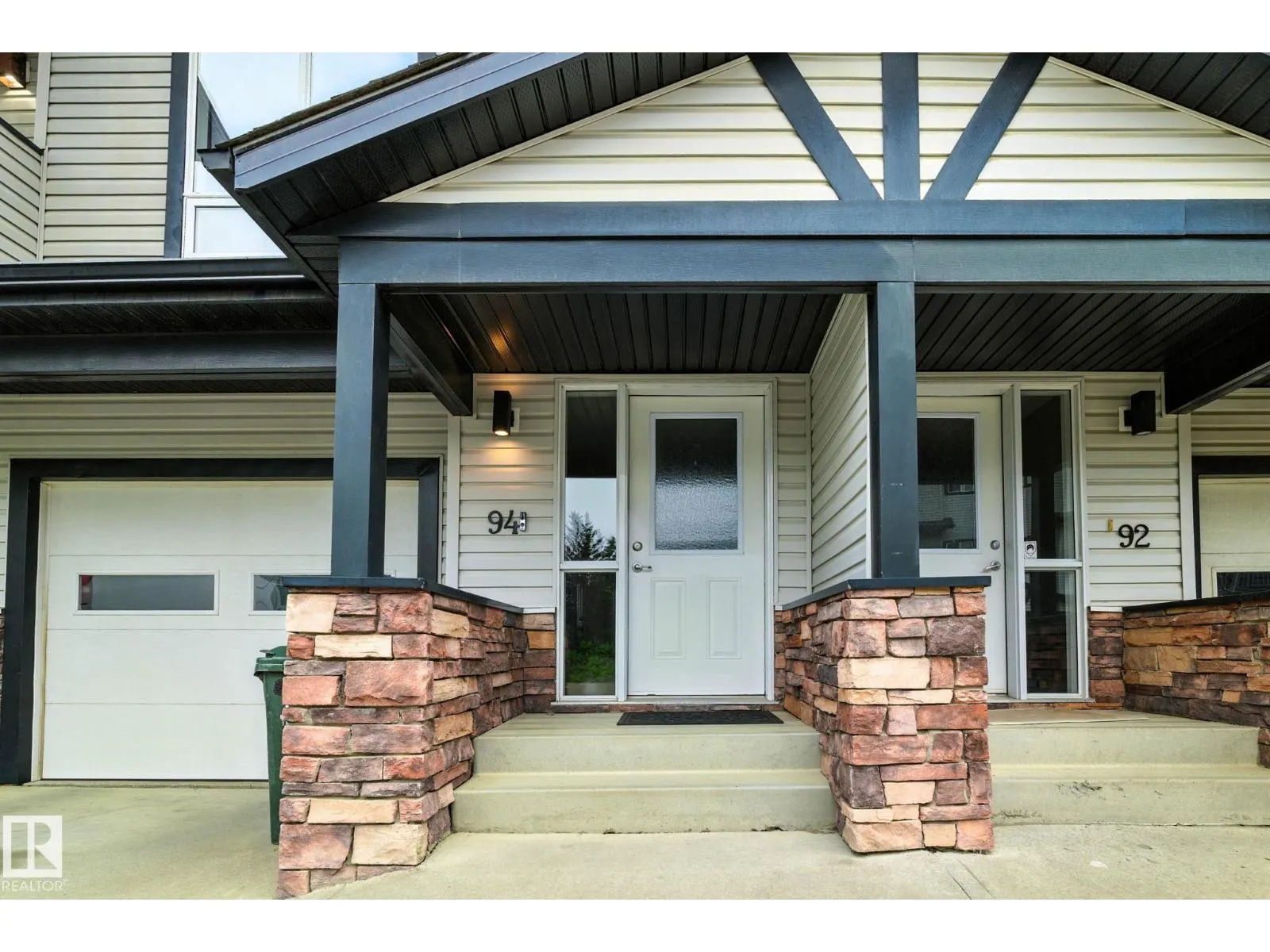 #94 11 CLOVER BAR LN