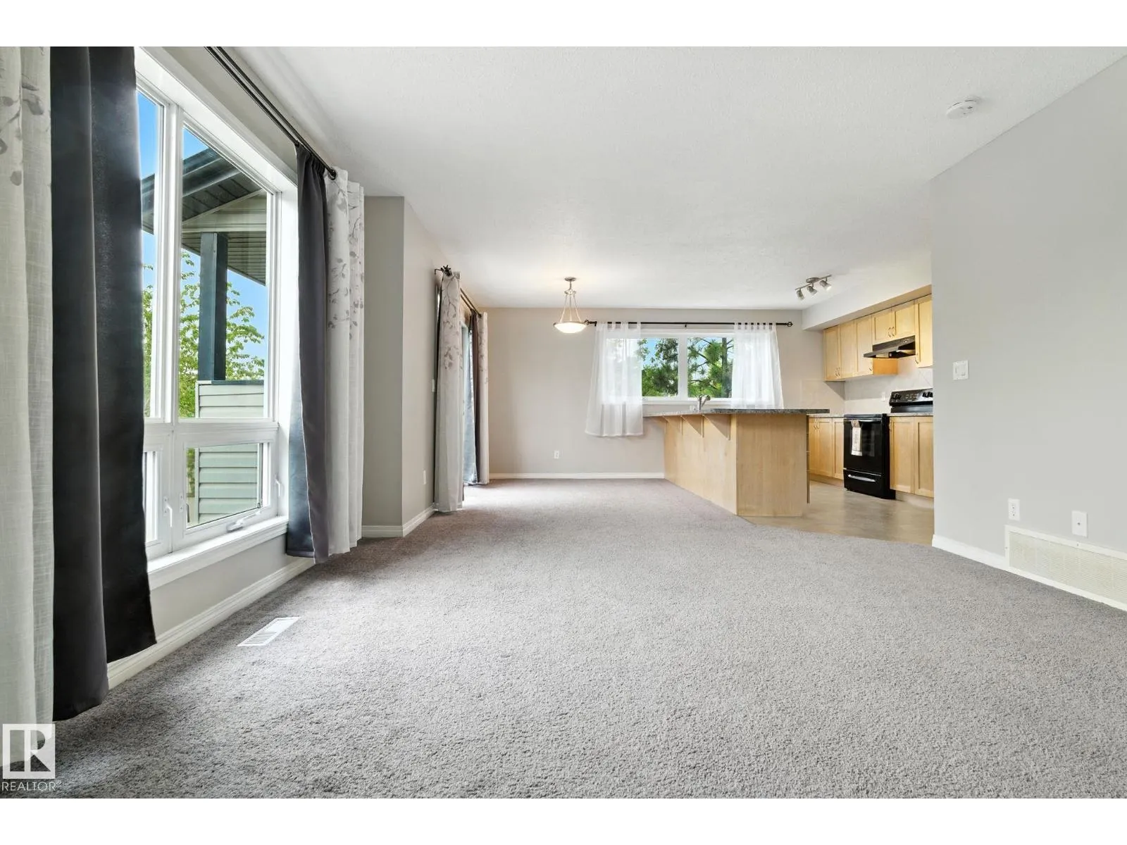 #94 11 CLOVER BAR LN