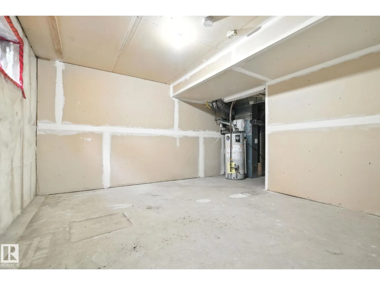 #94 11 CLOVER BAR LN