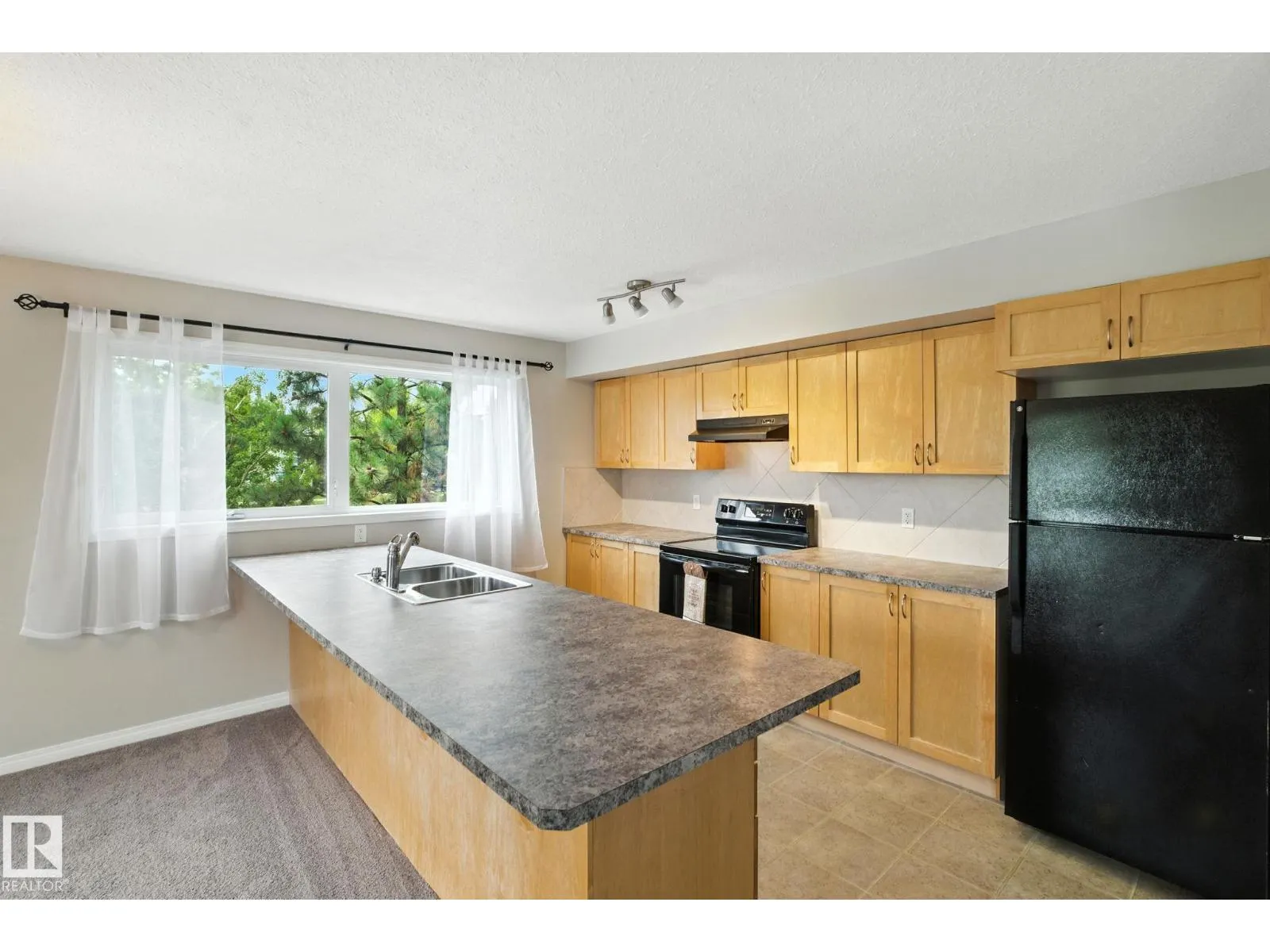 #94 11 CLOVER BAR LN