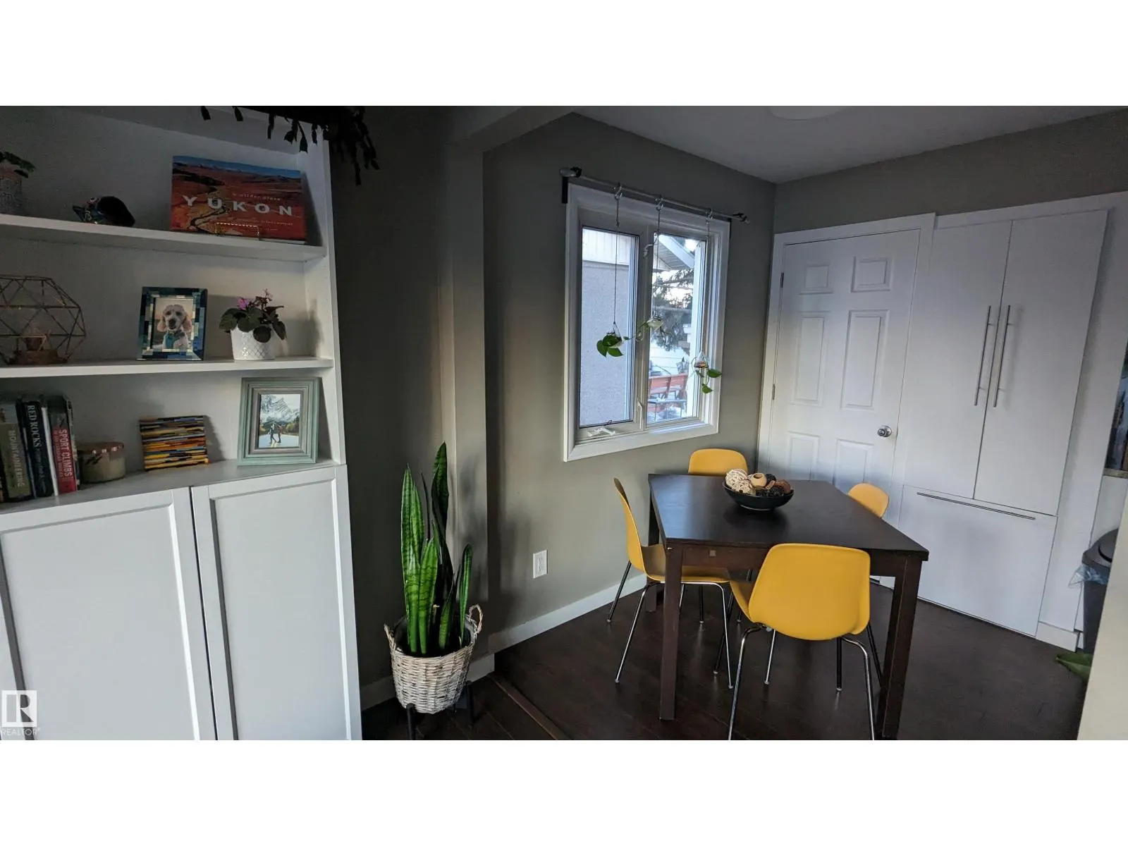 6519 104A ST NW