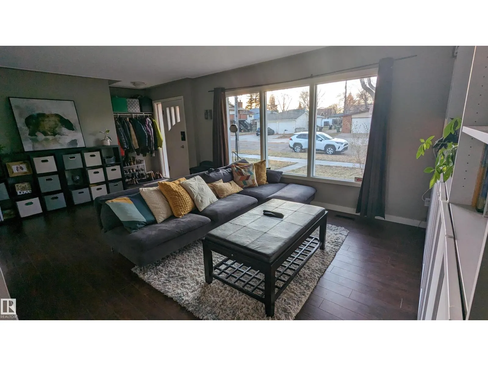 6519 104A ST NW