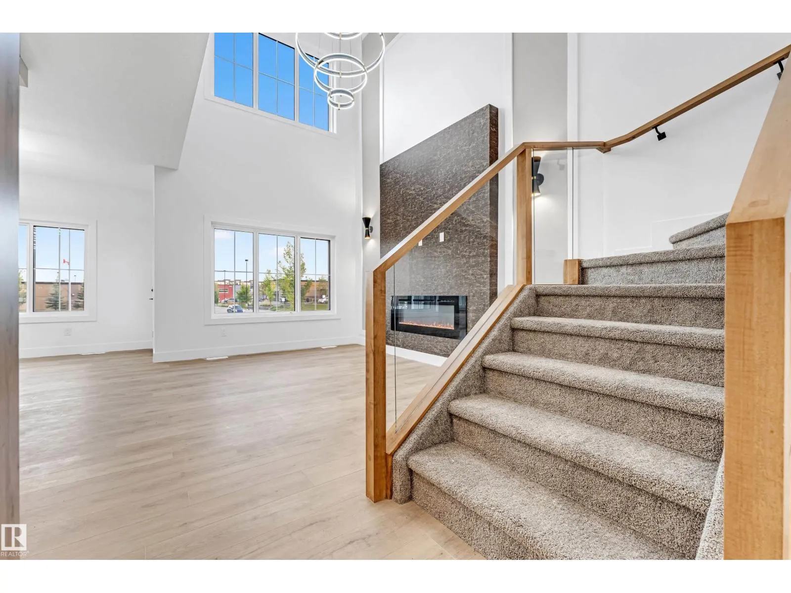 4731 168 AV NW
