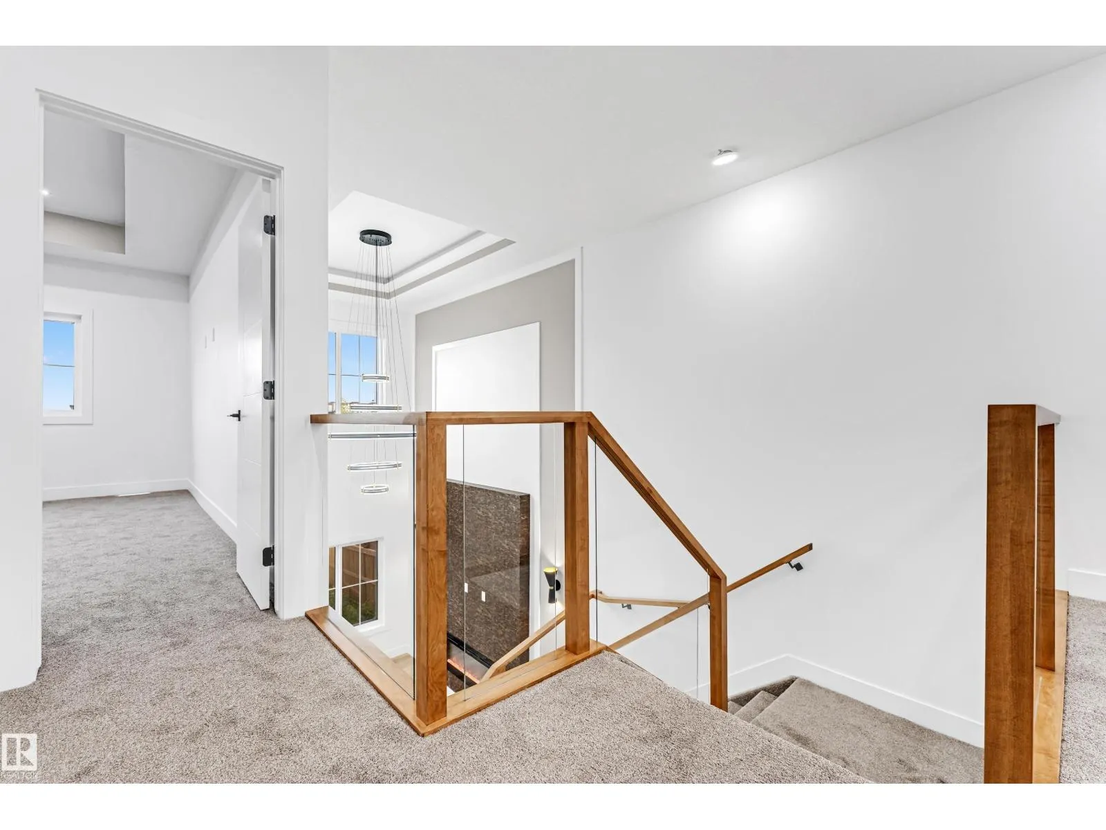 4731 168 AV NW