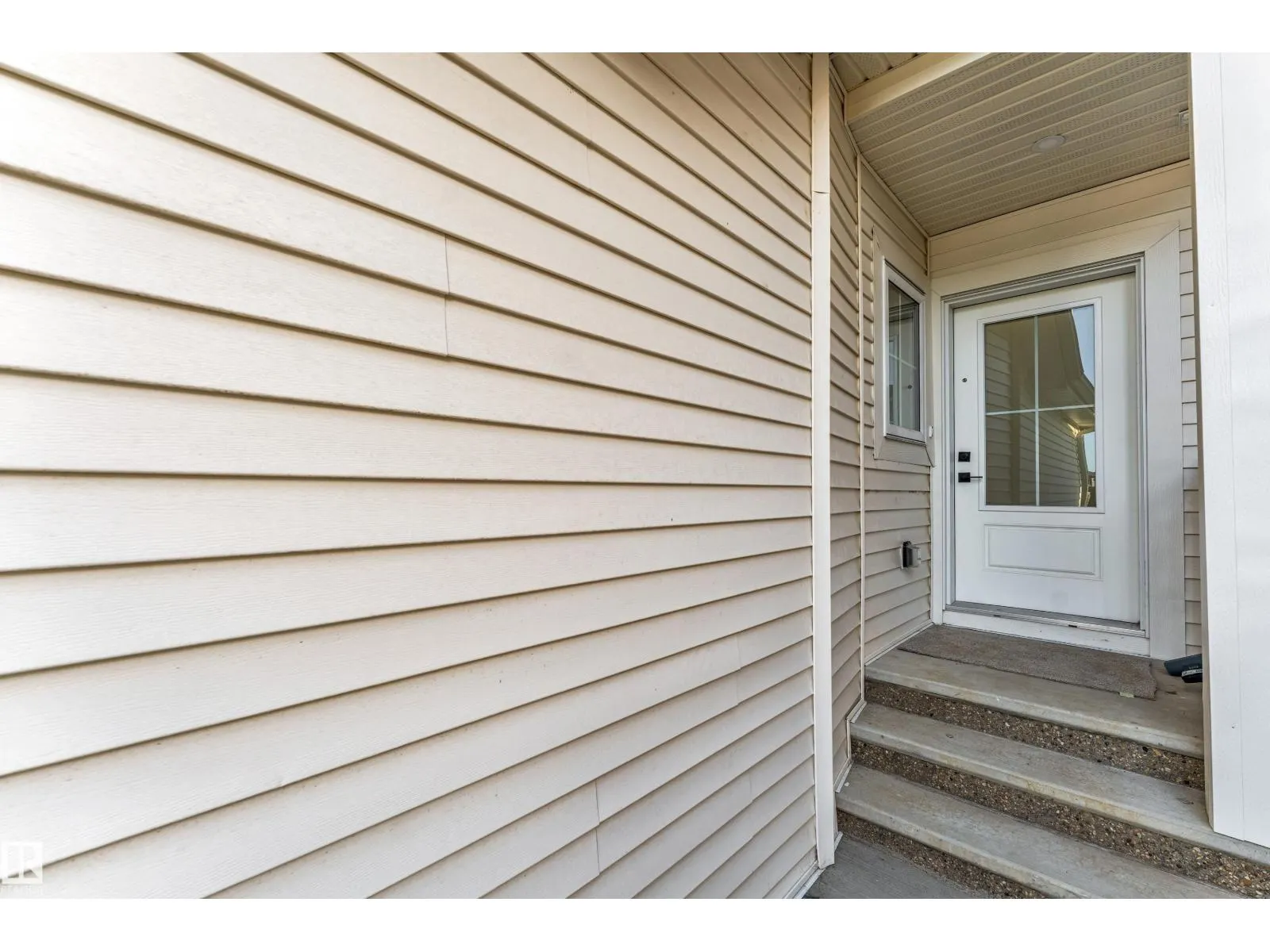 4731 168 AV NW
