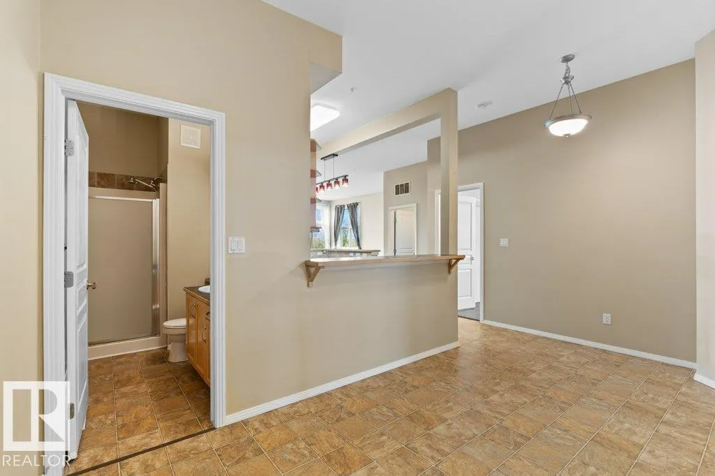 #504 8619 111 ST NW